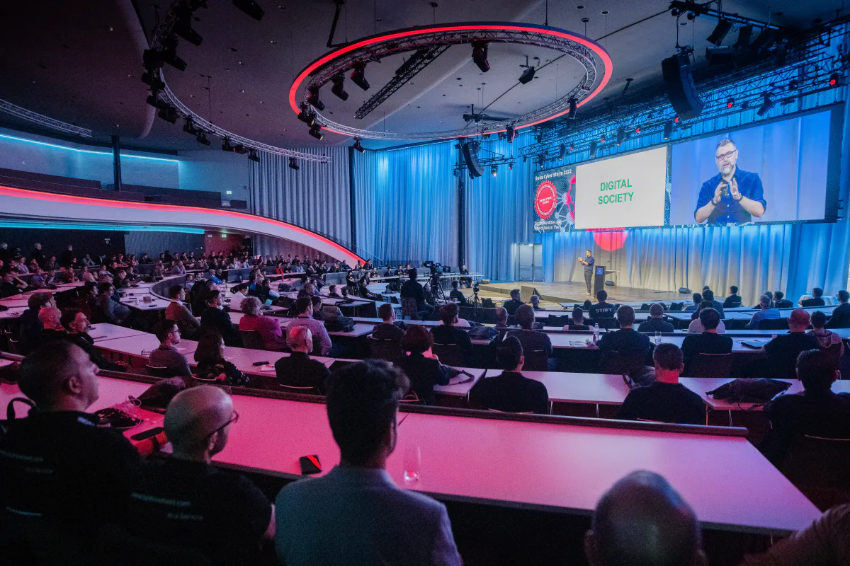 Christian Folini opening the 10th edition of the Swiss Cyber Storm conference